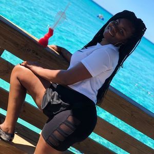 Meet your Posher, Jasmine